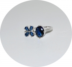 Кольцо синие камени и цветочек